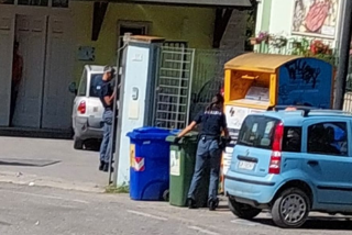 Colazione e rissa alla Caritas: spuntano i coltelli, interviene la polizia