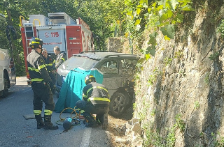 Tragedia a Castelli, la sua auto si sfrena e lo investe: morto ceramista